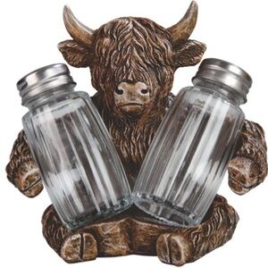 Highland cow Salt and Pepper Shaker Set
